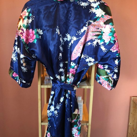 Vintage Satin Robe - Picture 2 of 2